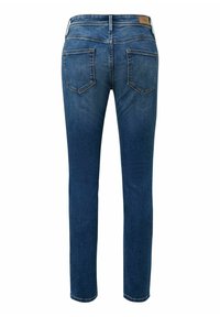 Blauwe denim jeans met een slim fit, voorzien van onderscheidende achterzakken en een zichtbaar taillebandlabel. De stof toont subtiele vervaging en textuur.