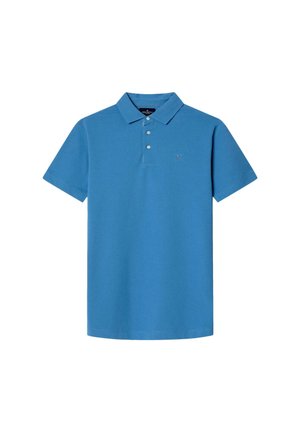 Polo de manga corta en azul brillante, hecho de algodón, con un collar clásico, tapeta de tres botones y un pequeño logo bordado en el pecho.