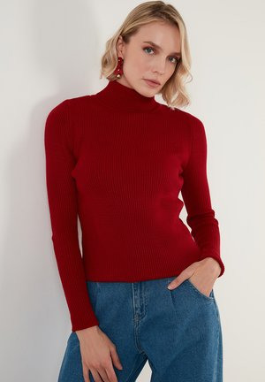 Culture Annemarie Loose Roll-Neck - Chinese Red
