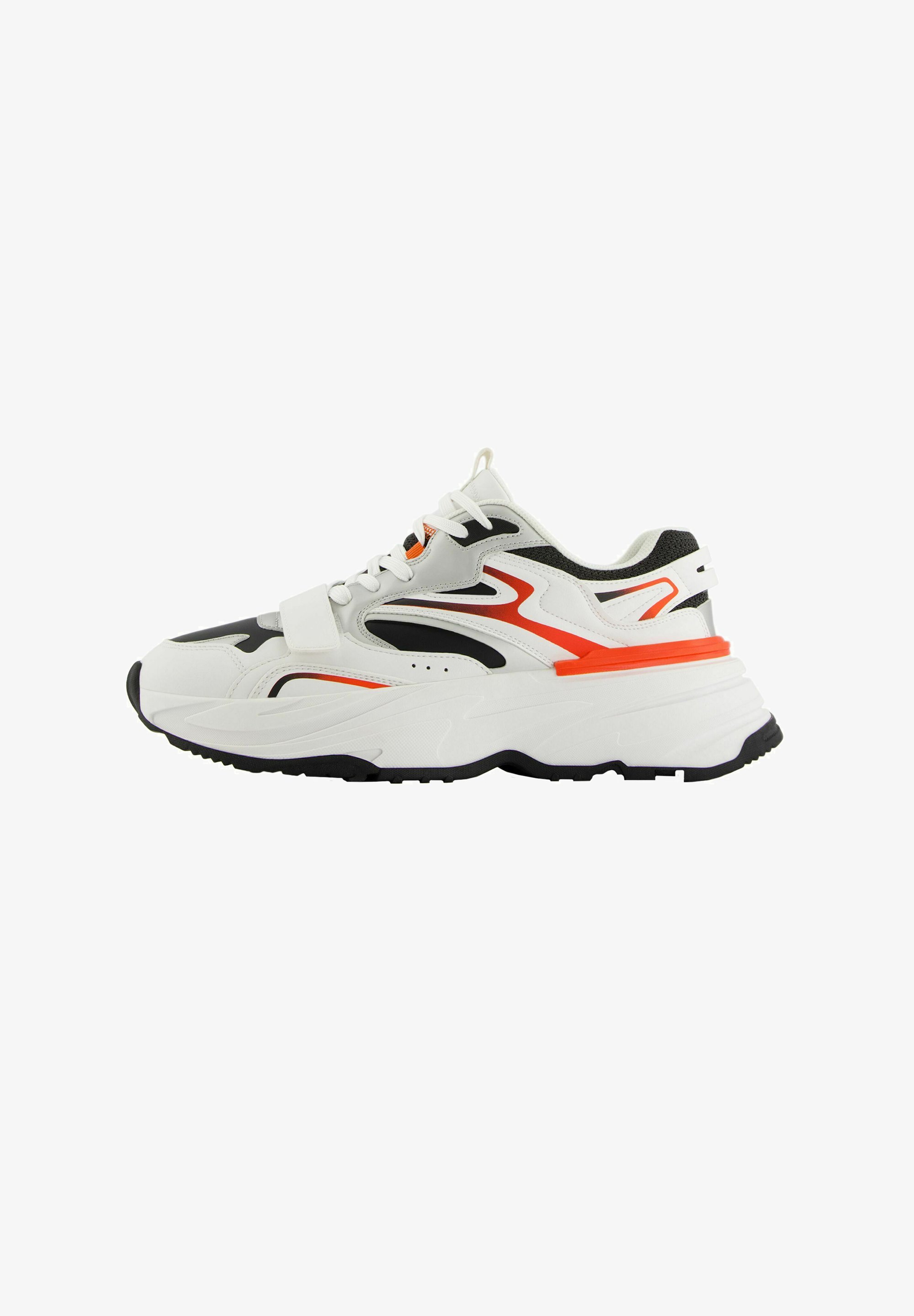 Nike m2k tekno vs adidas falcon Clearance