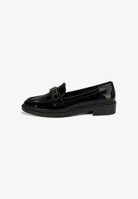 Selected, black