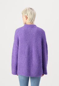 Selected Femme SLFGABELLA O NECK CAMP - Džemperis - paisley purple