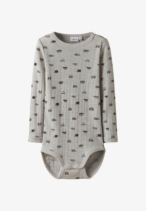 Glaustinukė - nacreous cloud