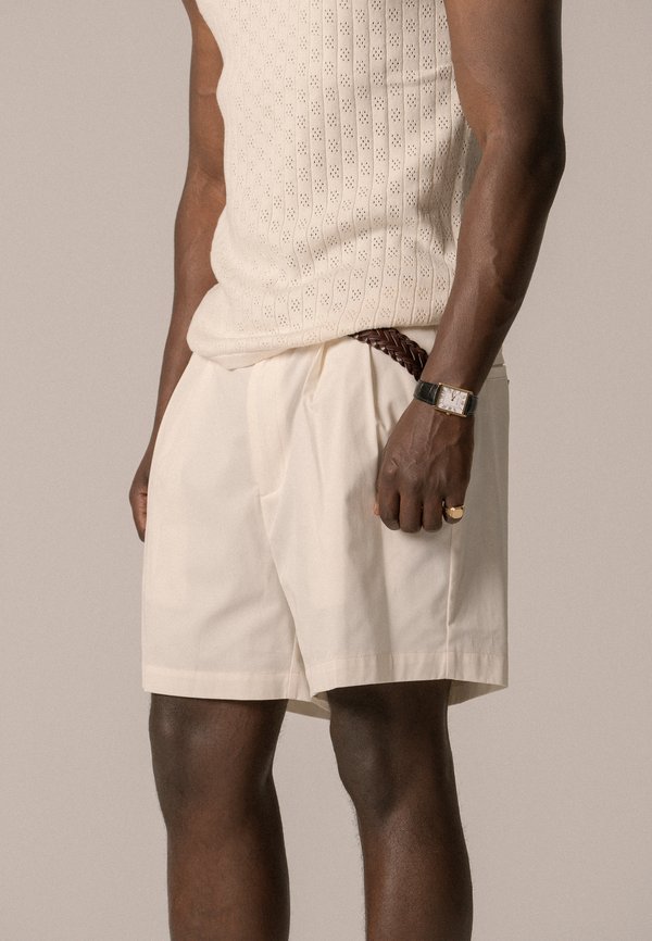 DOUBLE PLEATED UNISEX - Shorts