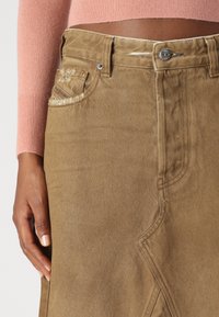 Diesel Suknja od trapera - brown