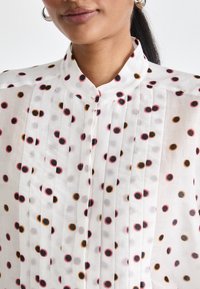 Marc Cain Paitapusero - white
