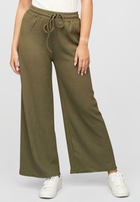 Cloud 5ive MIT WEITEM SCHNITT UND STRUKTUR - Auduma bikses - kh