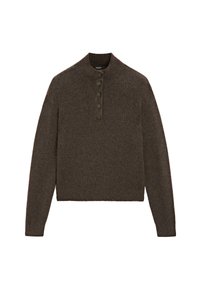 Maglione marrone lavorato a maglia con collo alto, caratterizzato da una patta con cinque bottoni scuri e polsini e orlo a coste.