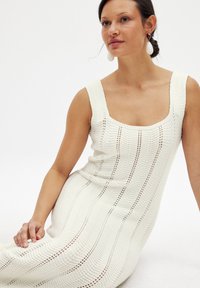 NA-KD FLOWY - Pullover - offwhite