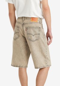Levi's® LOOSE - Farkkushortsit - static tv