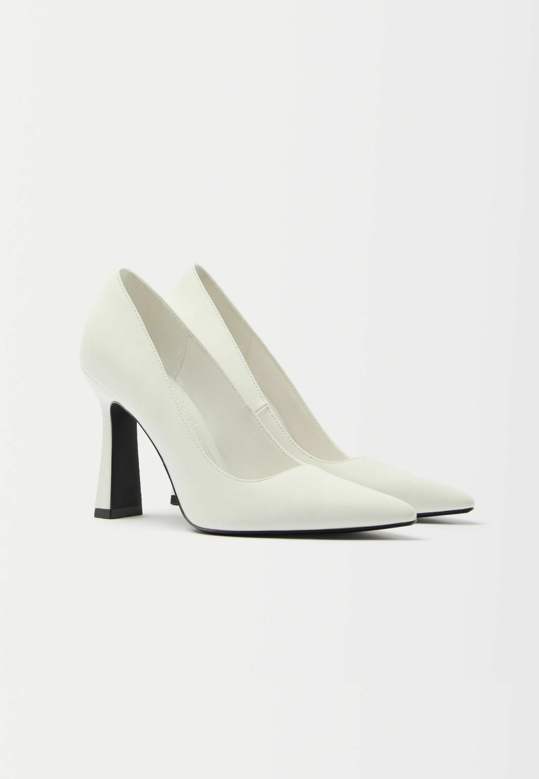 Bershka Schoenen voor Dames • Nieuwe collectie Tot 70% Korting •  Dresscode.nl