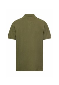 Olivengrøn kortærmet polo-shirt vist bagfra med en ribbet krave og enkelt, ensfarvet design.