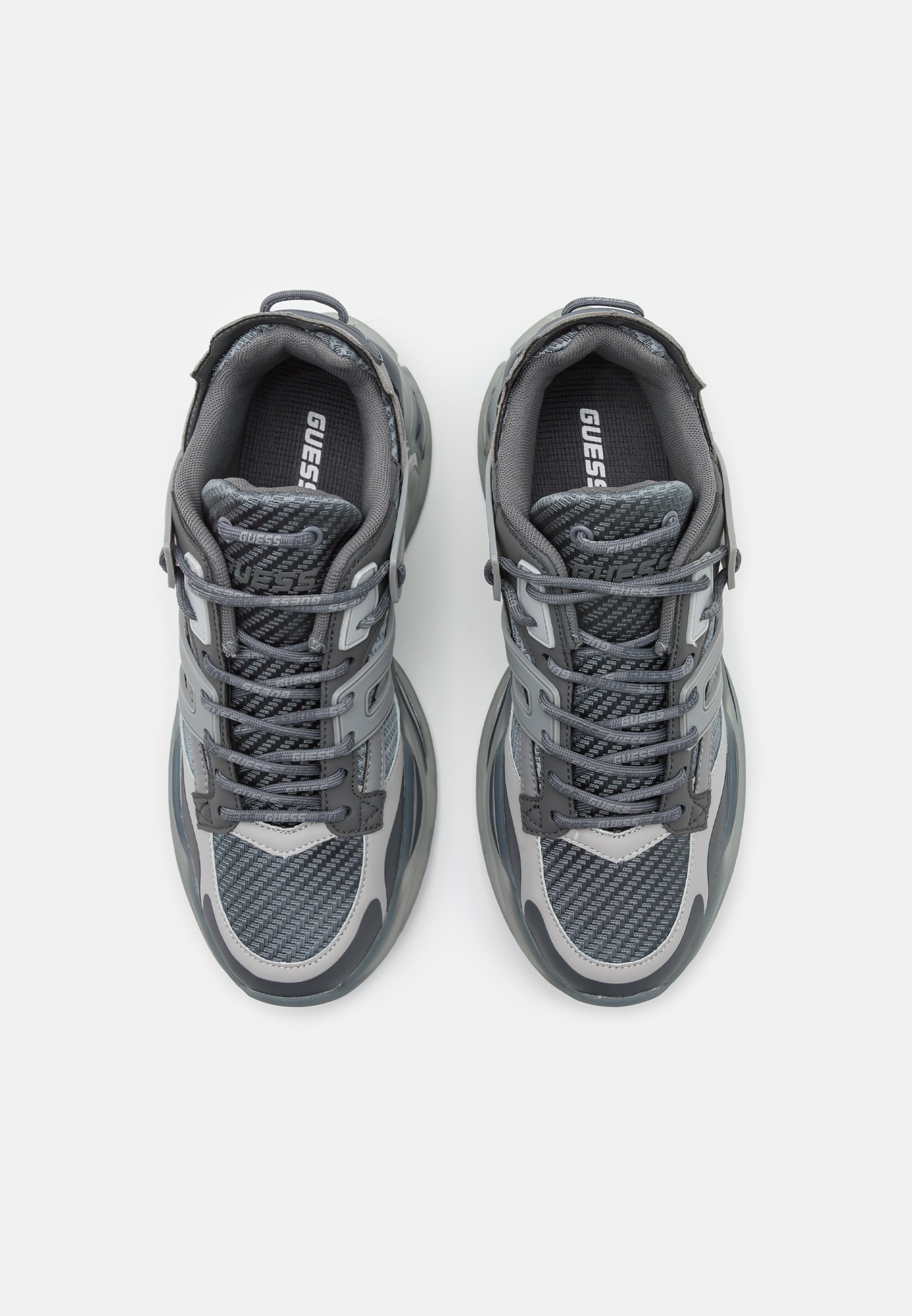 GUESS Herren Sneaker Belluno – Lässige Treter Aus Synthetik Mit Gummisohle