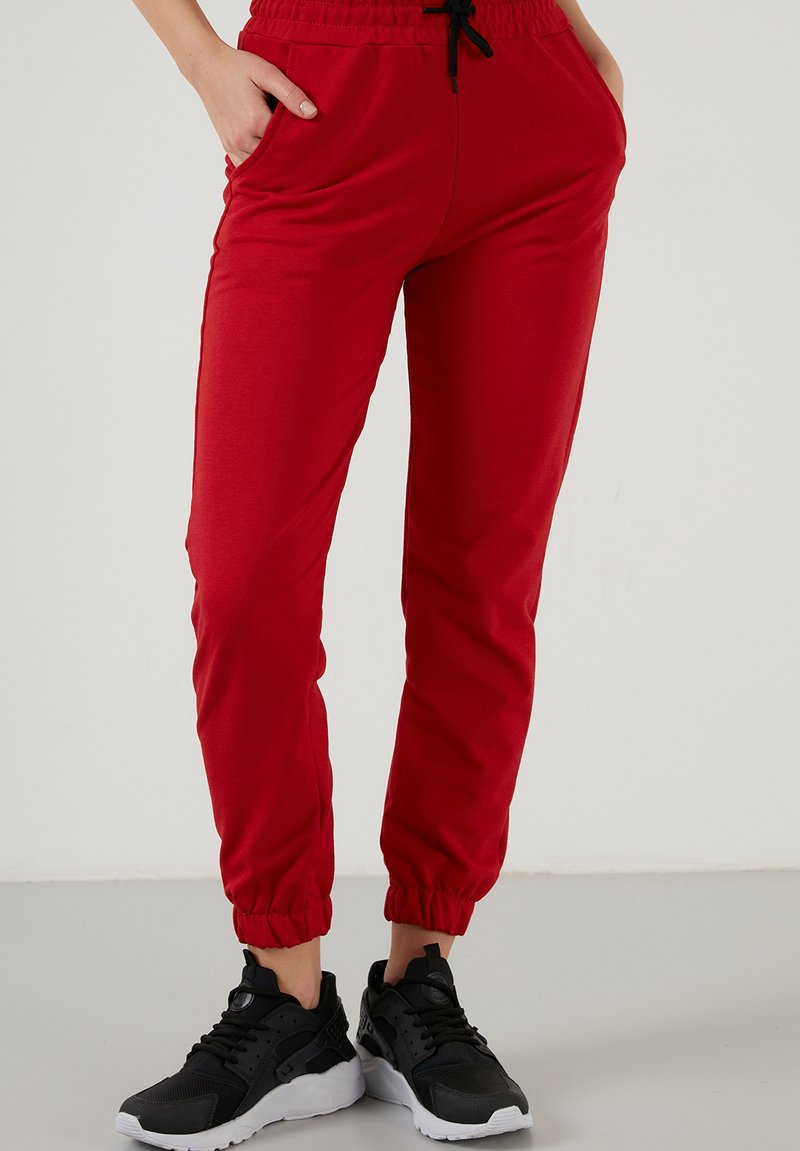 LELA Spodnji deli trenirk - red