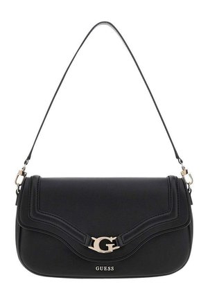 Sort læder skuldertaske med guldt "G" logo lukning og justerbar strop, med GUESS-branding foran i midten.