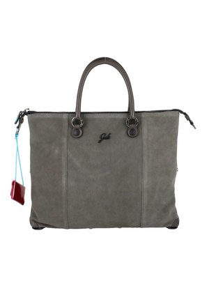 Borsa tote in pelle grigia con manici marrone scuro, una piccola pochette rossa attaccata da una corda blu e un logo del marchio al centro.