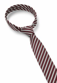 Bordeaux slips mod med diagonale hvide striber. Den er lavet af glat stof og har et klassisk design med en spids ende og en pæn knude.