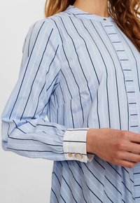 Nümph Vardagsklänning - light blue