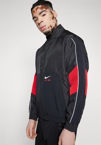 Nike Sportswear AIR TRACKTOP - Trainingsjacke - black/university red