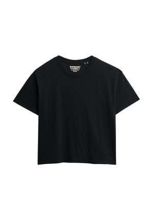 Sort kortærmet Superdry cropped T-shirt med rund hals og lille broderet logo på venstre bryst, præsenteret på hvid baggrund.