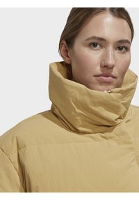 adidas Performance Vinterjakke - beige