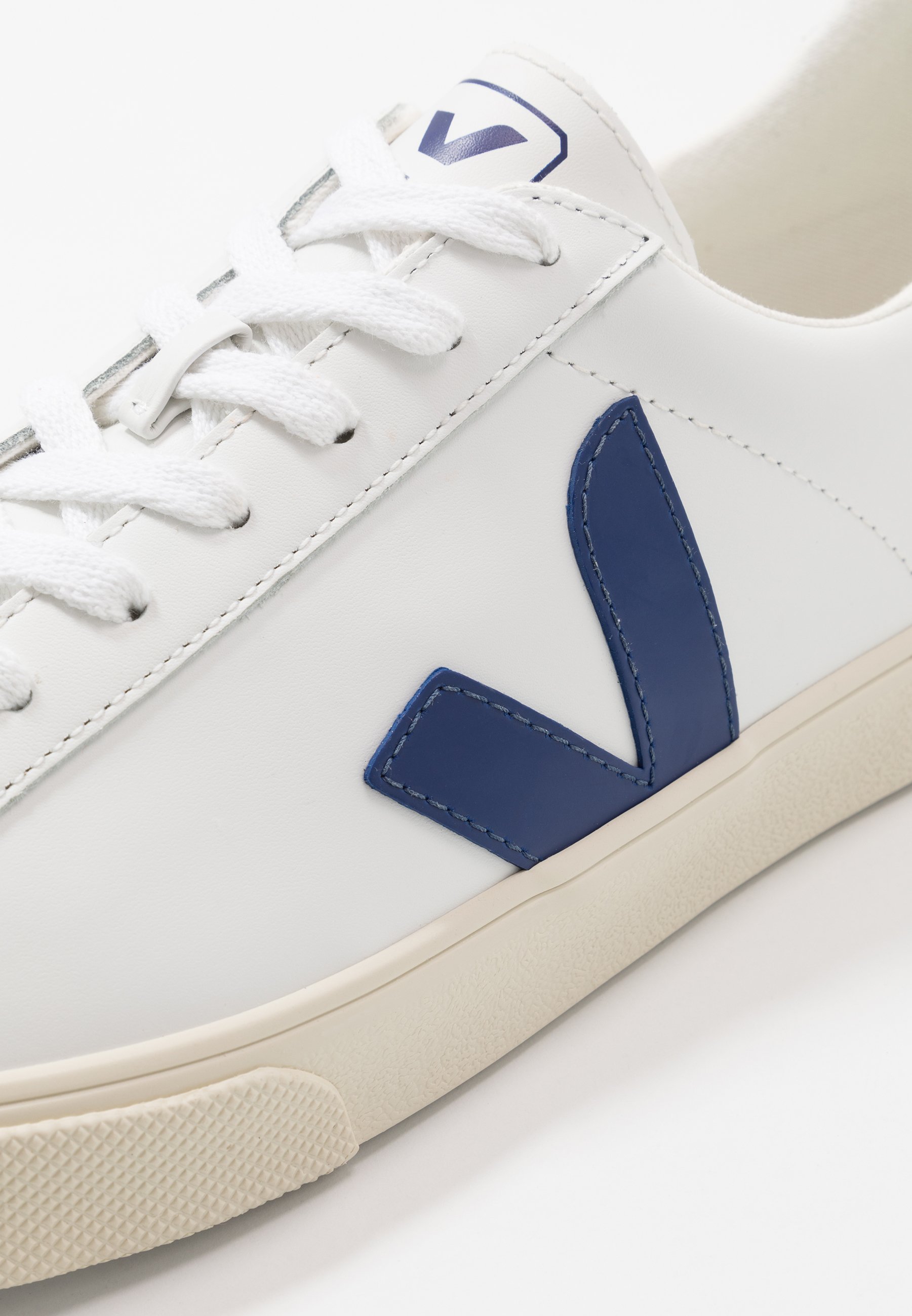 Veja ESPLAR LOGO Joggesko extra whitecobalt Zalando.no Veja ESPLAR Joggesko extra white Zalando.no