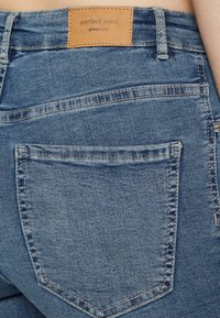 Gina Tricot Tall Skinny-Farkut - tinted blue