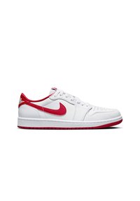 Sneakers bianchi in pelle con accenti rossi, dotati di una punta perforata, chiusura con lacci e collo imbottito. Iconico swoosh sul lato.