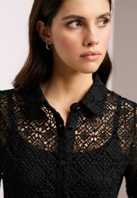 Next REGULAR FIT - Paitapusero - black