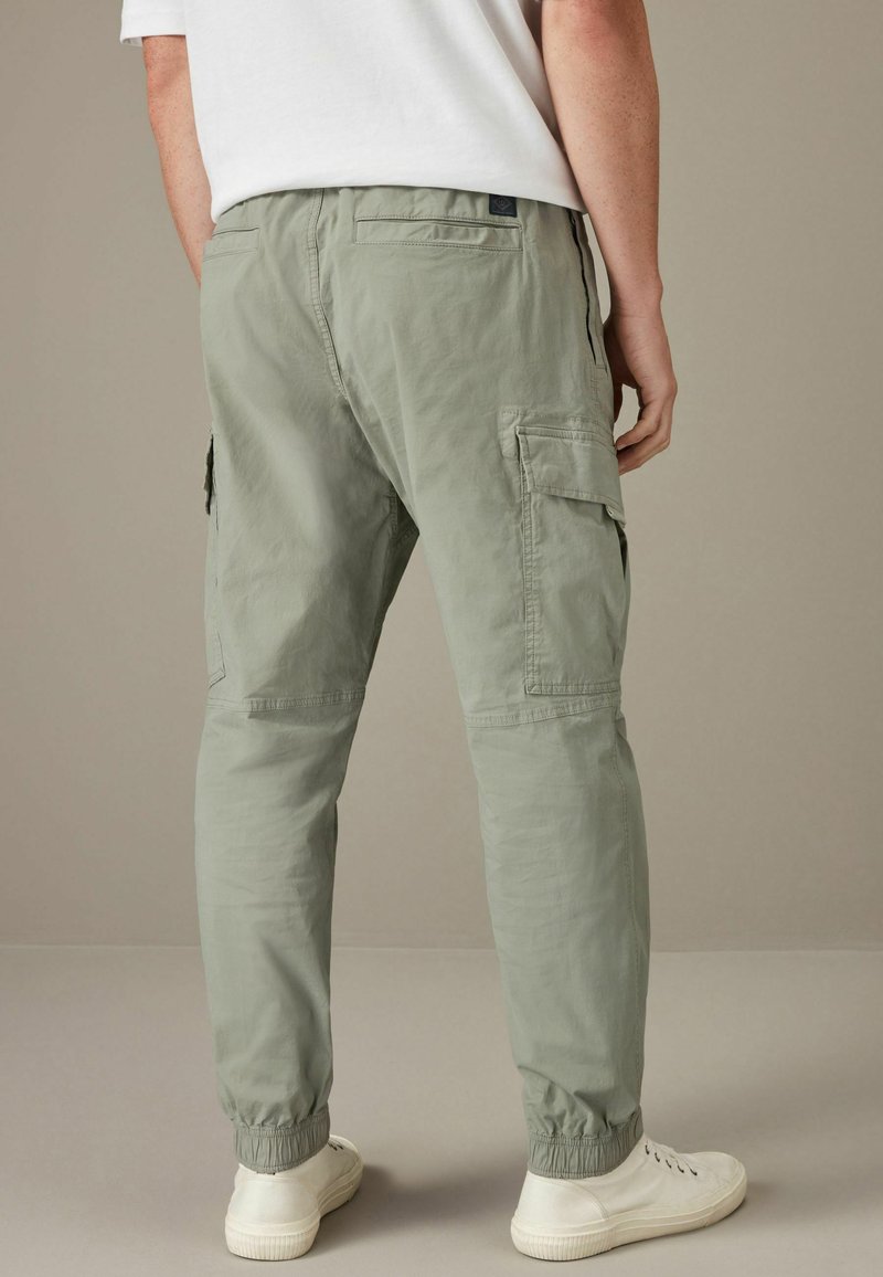 Next STRETCH UTILITY REGULAR TAPERED - Pantaloni cargo - sage green
