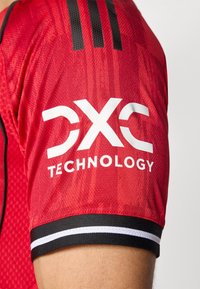 adidas Performance MANCHESTER UNITED HOME AUTHENTIC - Sporto klubų atributika - red