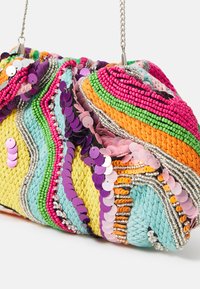 PARFOIS BAG BUCATINI - Τσάντα χιαστί - bright multicolor