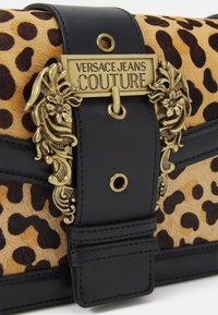 Versace Jeans Couture Handväska - brown