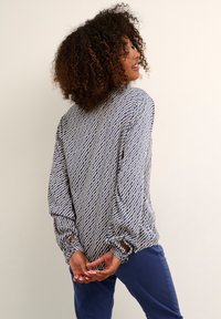 Thumbnail Image 3
