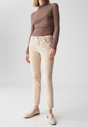Broek - macadamia