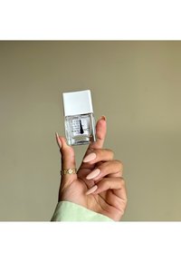 Miniatuurafbeelding 4