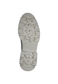 s.Oliver Slip-ons - cream