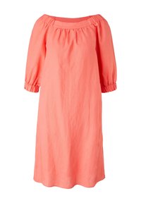 Robe fluide rose corail avec manches trois-quarts bouffantes, encolure et poignets élastiqués, longueur genou, style décontracté.