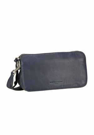 Borsa a tracolla rettangolare in pelle di colore blu scuro, con chiusura a zip e tracolla regolabile, logo "LIEBESKIND Berlin" in rilievo sul davanti.