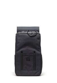 Zaino a quadri nero e blu con chiusura roll-top, dotato di tasca frontale, spallacci neri e finitura in tessuto testurizzato.