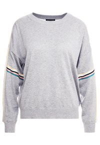 Sweatshirt gris à coupe décontractée, col rond et manches longues. Présente des accents rayés horizontaux en jaune, vert et violet.