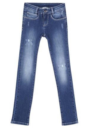 Vaqueros azules de denim con un corte ajustado, cinco bolsillos y detalles desgastados en las rodillas. El material tiene una textura lisa y ligeramente descolorida.