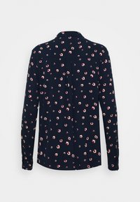 Blusa blu navy con piccolo motivo floreale in rosa e crema. Presenta maniche lunghe, colletto, bottoni ai polsini e una piega centrale sul retro.