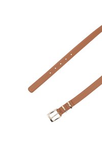 Brauner Ledergürtel mit glatter Oberfläche, ausgestattet mit einer silbernen Metallschnalle und mehreren Löchern zur Anpassung.