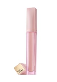 Durchsichtiger, rosafarbener Lipgloss in einem hohen, rechteckigen Durchsichtigen Behälter mit einer hellrosa Metallkappe und einem goldenen quadratischen Fuß, auf dem die Marke "Estée Lauder" abgedruckt ist.