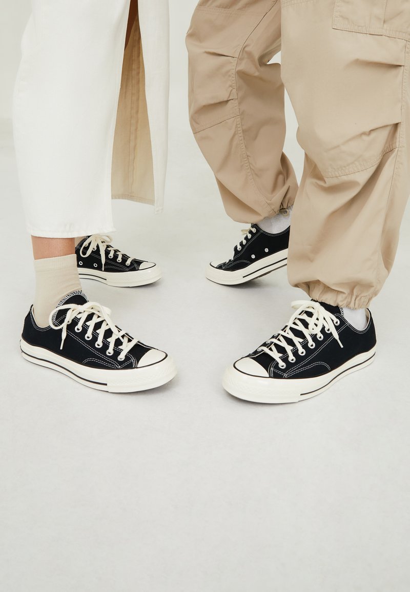 Converse CHUCK TAYLOR ALL STAR 70 UNISEX - Sneaker low - black 