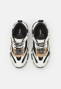 Steve Madden JPOSSESSION - Zapatillas - black/tan