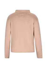 Langærmet skjorte med krave i blush pink stof, glat tekstur, enkelt design med en syet patch på baghalsen.