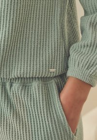 Next COSY WAFFLE LONG SLEEVE - SET - Komplet pidžame - sage green