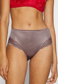 Triumph LADYFORM SOFT  - Calças - mystic plum